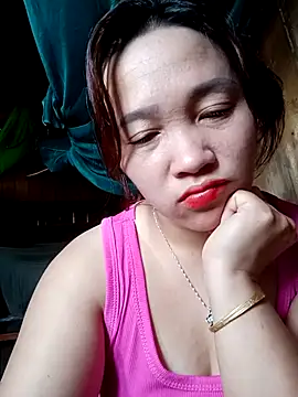 miumiu 00 online show from 10/03/25, 02:26