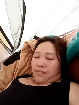 miumiu 00 online show from 10/13/25, 02:13