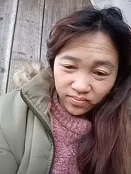 miumiu 00 online show from 11/29/25, 11:38