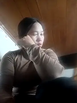 miumiu 00 online show from 02/18/26, 11:01