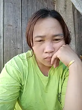 miumiu 00 online show from 10/05/25, 01:51