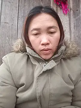 miumiu 00 online show from 01/08/26, 05:57