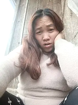 miumiu 00 online show from 10/26/25, 05:30