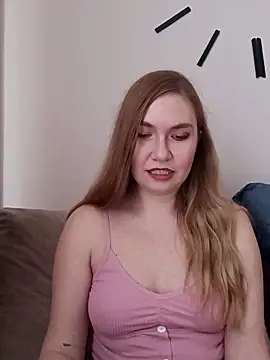 KisaVixen online show from 04/12/26, 11:02