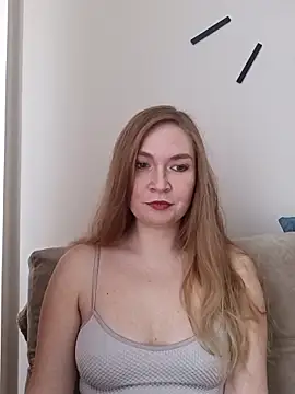 KisaVixen online show from 04/11/26, 12:20