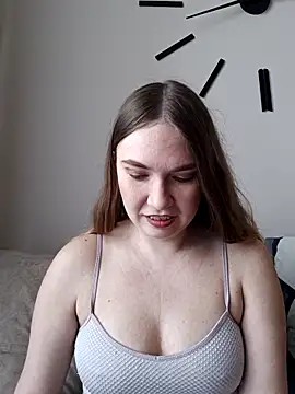 KisaVixen online show from 03/03/26, 12:45