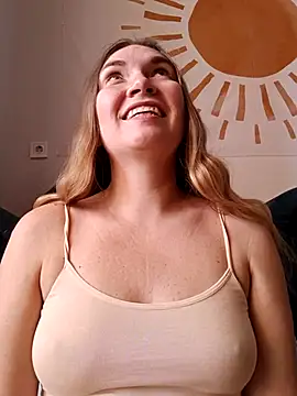 Snapshot of KisaVixen chatting on 11/01/25, 09:14 KisaVixen online show from 11/01/25, 09:14