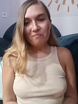 Snapshot of KisaVixen chatting on 09/08/25, 05:34 KisaVixen online show from 09/08/25, 05:34