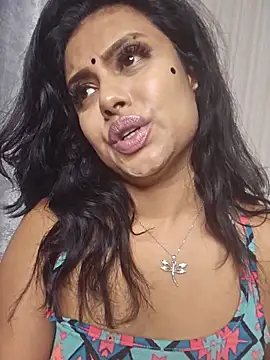 Indian GlowingMiax online show from 10/29/25, 06:18