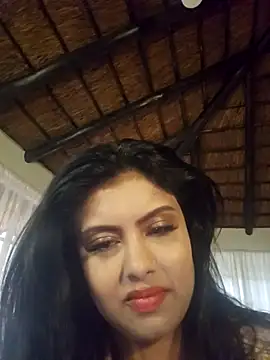 Indian GlowingMiax online show from 12/19/25, 03:32