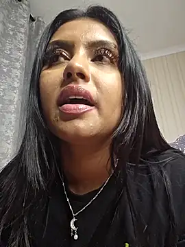 Indian GlowingMiax online show from 10/23/25, 06:06