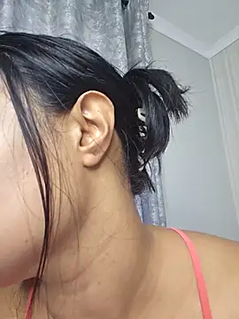 Indian GlowingMiax online show from 11/11/25, 05:35