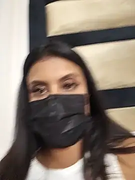 Indian GlowingMiax online show from 04/09/26, 09:21