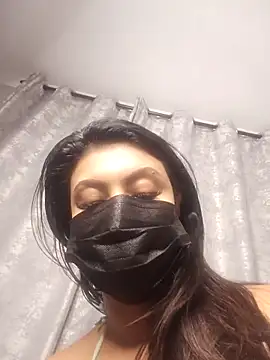 Snapshot of Indian_GlowingMiax chatting on 04/18/26, 04:37 Indian GlowingMiax online show from 04/18/26, 04:37