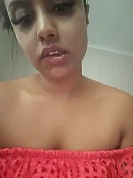 Indian GlowingMiax online show from 03/07/26, 09:37