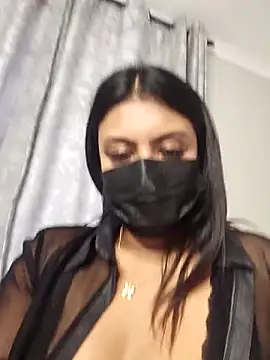 Indian GlowingMiax online show from 04/15/26, 08:20