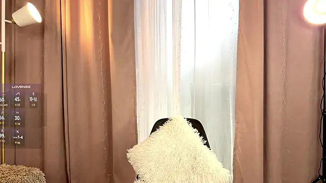 Snapshot of GlaydsLeveto chatting on 02/09/26, 04:21 GlaydsLeveto online show from 02/09/26, 04:21