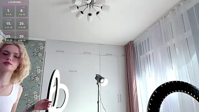 GlaydsLeveto online show from 03/26/26, 04:44