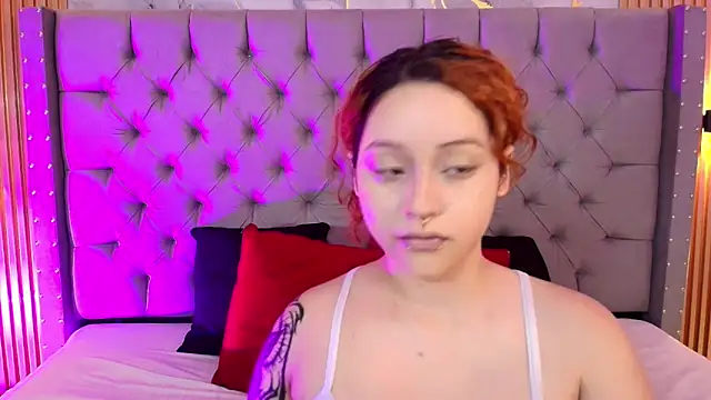 Suxan White  online show from 03/19/26, 01:11