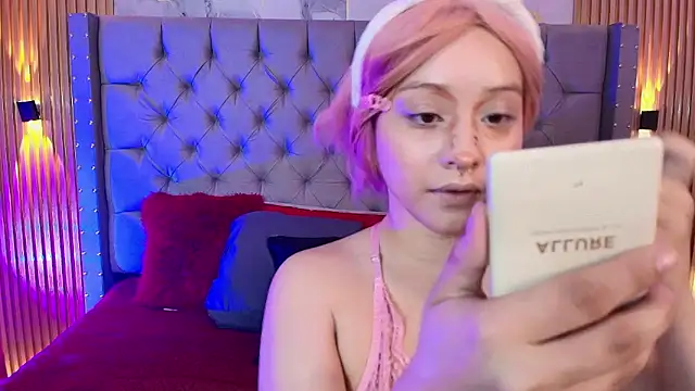 Suxan White  online show from 01/17/26, 12:42