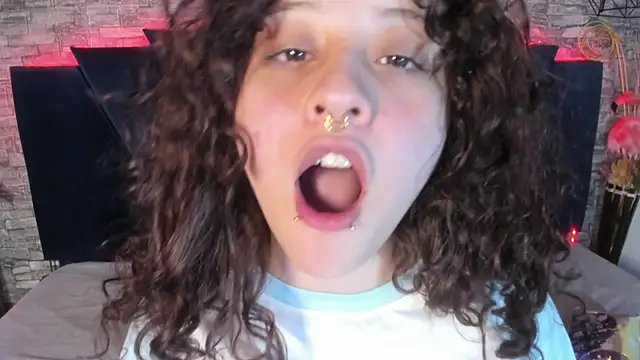 Suxan White  online show from 04/12/26, 12:19