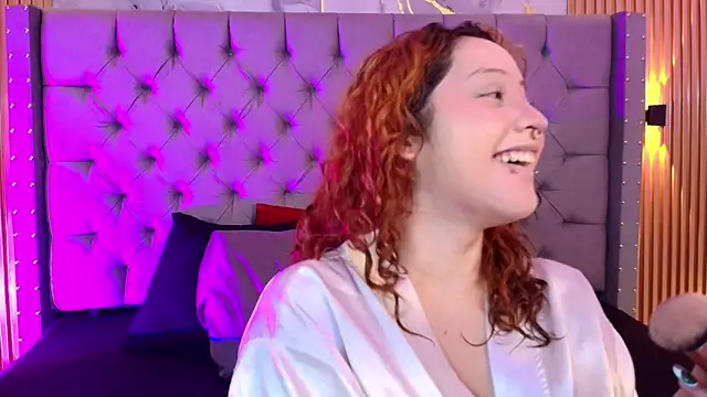 Suxan White  online show from 03/18/26, 08:32