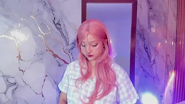 Suxan White  online show from 09/09/25, 12:25