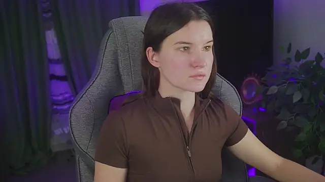 Snapshot of AgataWillis chatting on 10/25/25, 03:28 AgataWillis online show from 10/25/25, 03:28