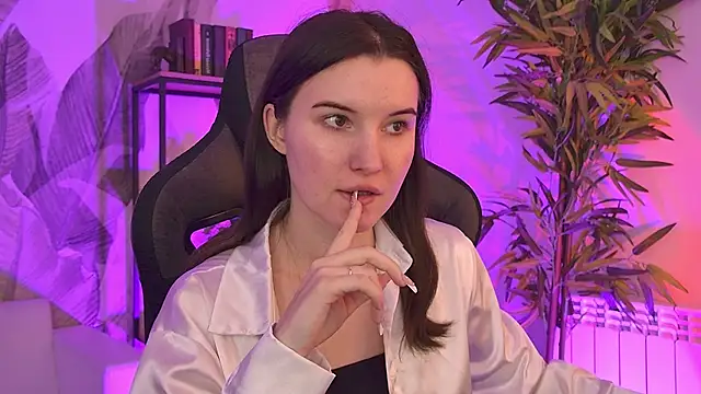 AgataWillis online show from 02/11/26, 07:19