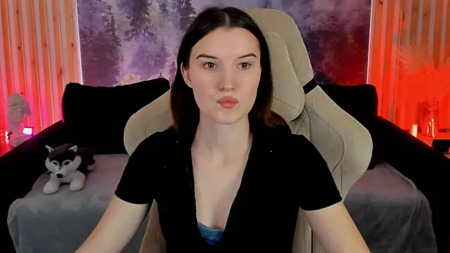 Snapshot of AgataWillis chatting on 10/27/25, 11:33 AgataWillis online show from 10/27/25, 11:33