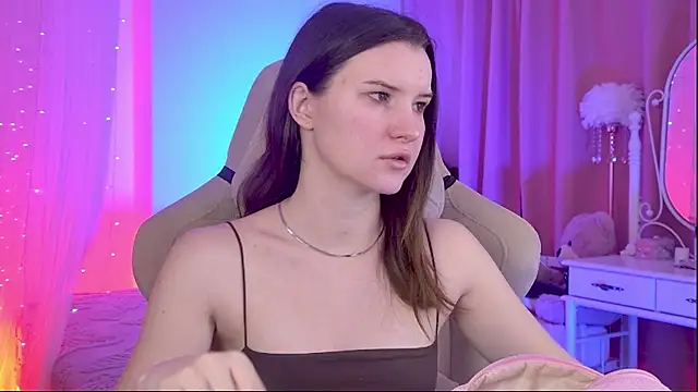 AgataWillis online show from 12/20/25, 05:43