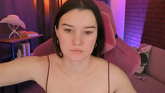 Snapshot of AgataWillis chatting on 11/22/25, 06:34 AgataWillis online show from 11/22/25, 06:34