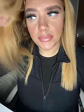 MysteriousMylaX online show from 11/03/25, 02:31