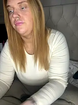 MysteriousMylaX online show from 11/23/25, 01:54