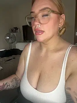 MysteriousMylaX online show from 10/09/25, 12:17