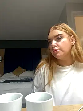 MysteriousMylaX online show from 10/03/25, 12:06