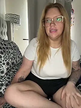 MysteriousMylaX online show from 09/17/25, 05:04