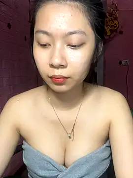 Snapshot of Phthao chatting on 09/10/25, 03:00 Phthao online show from 09/10/25, 03:00