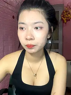 Snapshot of Phthao chatting on 09/24/25, 03:40 Phthao online show from 09/24/25, 03:40