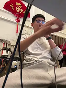 linh21107 online show from 04/09/26, 01:50