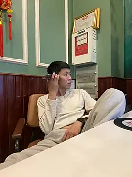 linh21107 online show from 04/10/26, 12:23