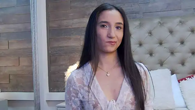 CarolinaBlair online show from 12/16/25, 08:18