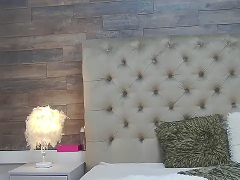 CarolinaBlair online show from 11/08/25, 07:28