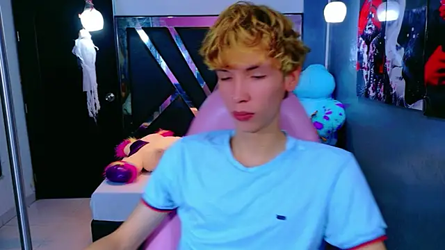 Snapshot of park_jimin1 chatting on 11/05/25, 12:08 park jimin1 online show from 11/05/25, 12:08