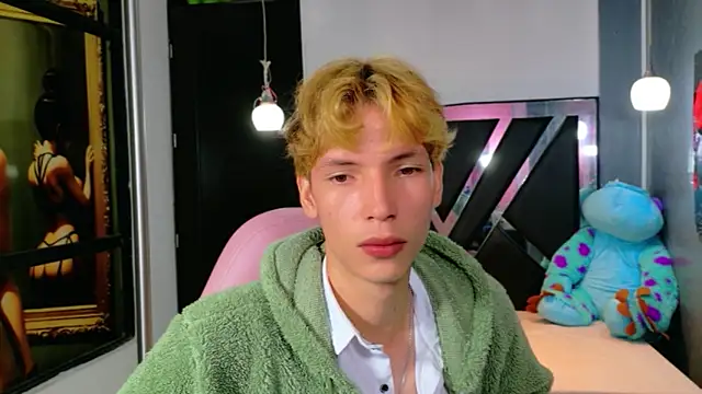 Snapshot of park_jimin1 chatting on 10/08/25, 12:07 park jimin1 online show from 10/08/25, 12:07