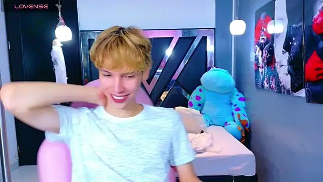 Snapshot of park_jimin1 chatting on 10/30/25, 12:25 park jimin1 online show from 10/30/25, 12:25