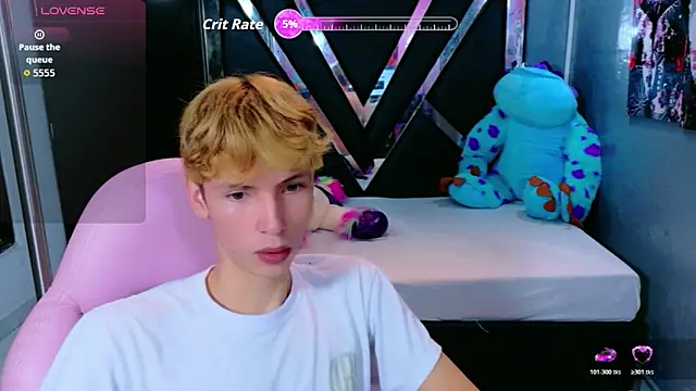 Snapshot of park_jimin1 chatting on 10/21/25, 12:04 park jimin1 online show from 10/21/25, 12:04