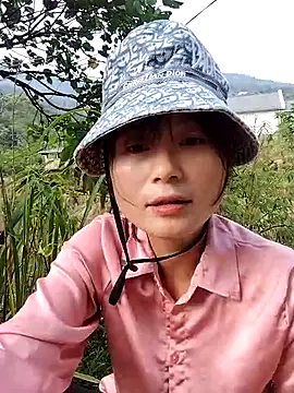 linda bae00 online show from 10/12/25, 01:40