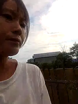 linda bae00 online show from 09/18/25, 12:57
