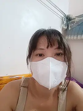 Snapshot of linda_bae00 chatting on 06/23/26, 11:47 linda bae00 online show from 06/23/26, 11:47